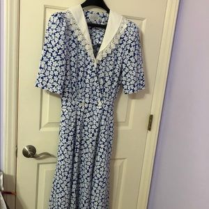 Vintage Midi Wrap front Dress w/lace trim collar